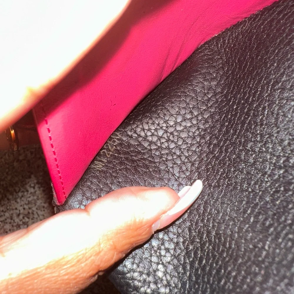 Louis Vuitton Taurillon Capucines Wallet Black Leather Wallet - Picture 12 of 13